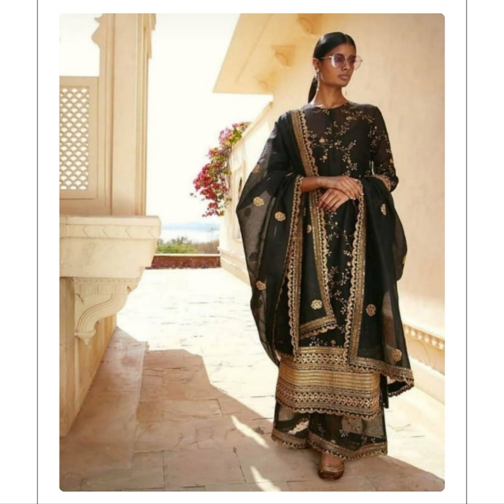 Black and Gold indian/Pakistani salwar